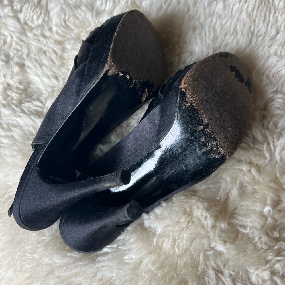 Stuart Weitzman Heels. Size Us 7.5 - image 4